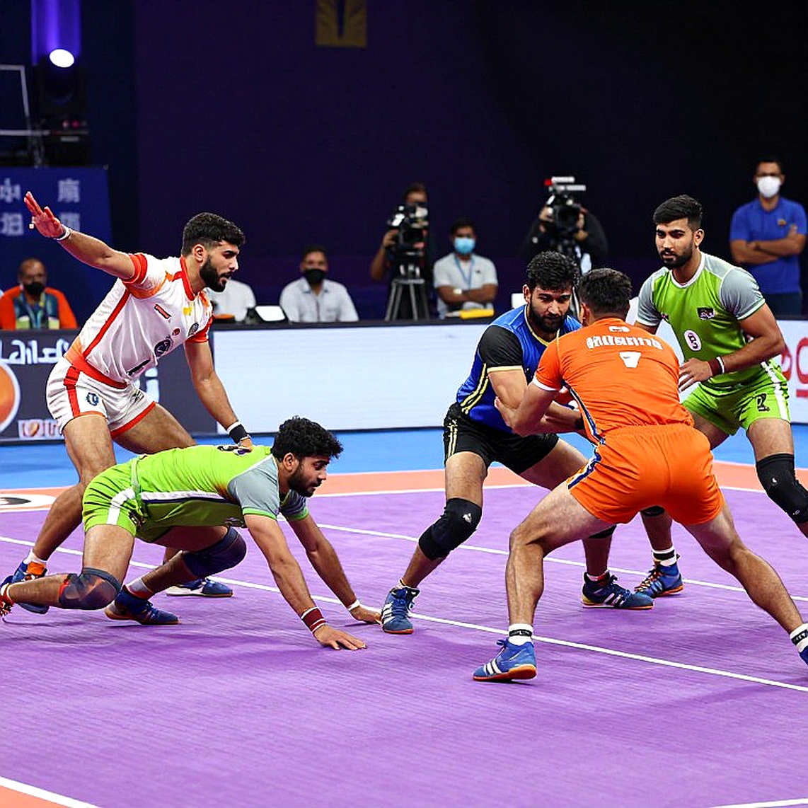 নীরবতার নয়টি জানালা: খালি ডেটার ভেতরে লুকানো ইস্পোর্টসের গল্প